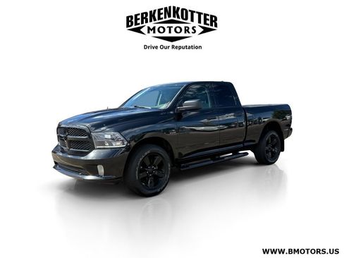 Used 2017 RAM 1500 Express w/ Black Ram 1500 Express Group AWD/4WD image 7