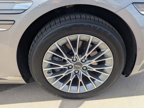 Used 2023 Genesis G80 2.5T image 9