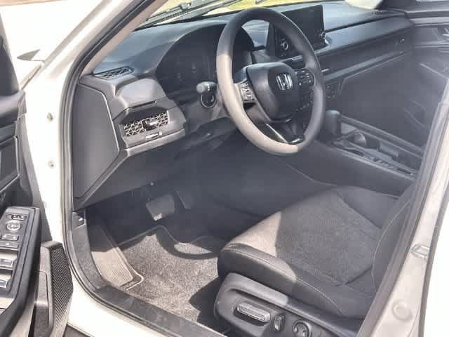 Used 2025 Honda Accord SE image 3