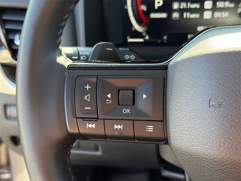 Used 2025 Nissan Rogue Platinum w/ Platinum Premium Package image 25