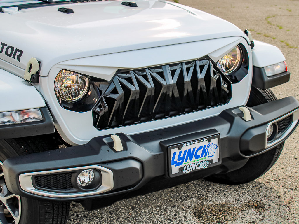 Used 2024 Jeep Gladiator Sport w/ Dual Top Group AWD/4WD image 2