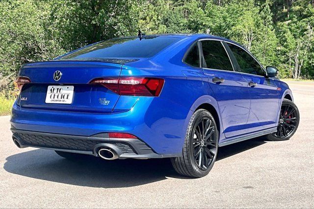 Used 2024 Volkswagen Jetta GLI 40th Anniversary Edition FWD image 5