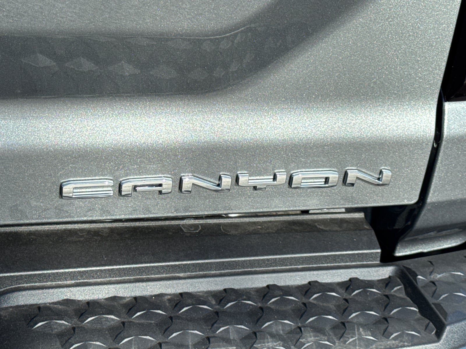 Used 2026 GMC Canyon Denali AWD/4WD image 11