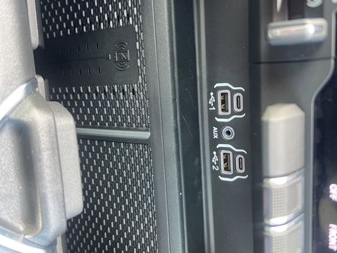 Used 2019 Ford F150 Raptor w/ Equipment Group 802A Luxury image 23