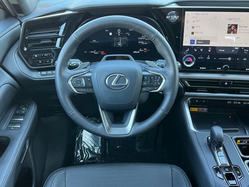 Used 2025 Lexus TX 350 FWD image 17