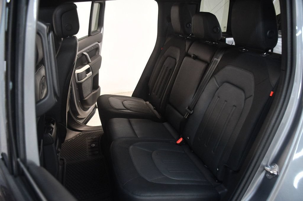 Used 2022 Land Rover Defender 110 X-Dynamic HSE AWD/4WD image 35
