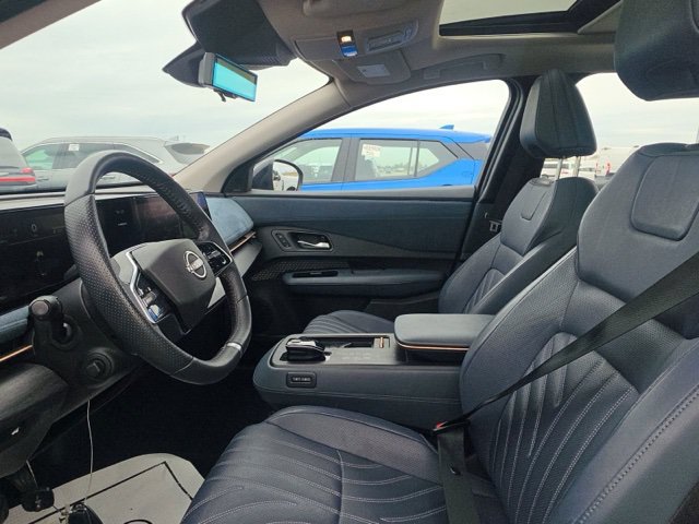 Used 2023 Nissan Ariya AWD/4WD image 7