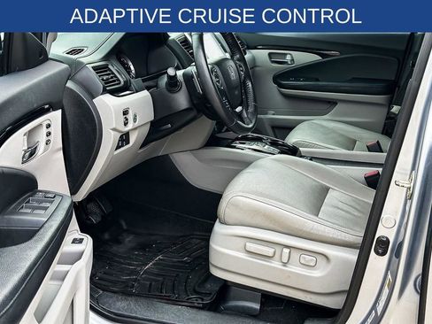 Used 2017 Honda Pilot Elite image 12