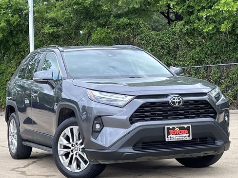 Used 2024 Toyota RAV4 XLE Premium FWD image 2