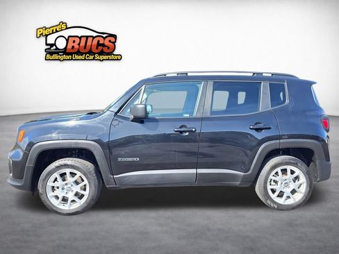 Used 2023 Jeep Renegade Latitude w/ Sun/Sound Group AWD/4WD image 3