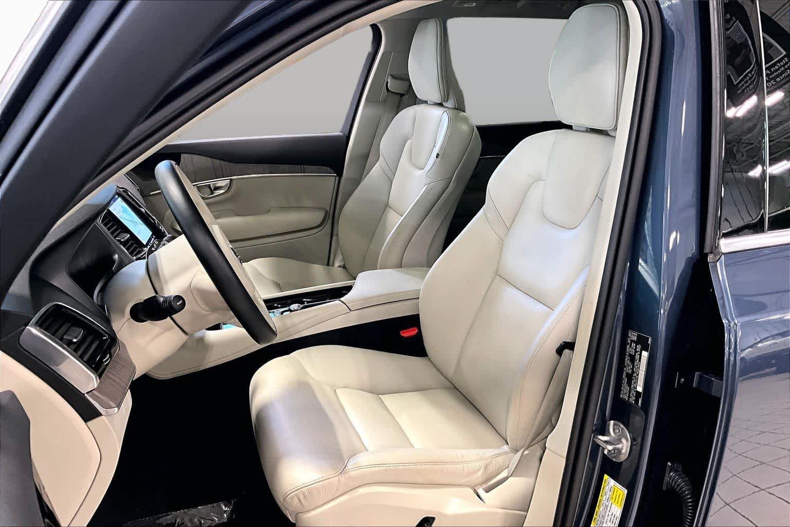 Used 2024 Volvo XC90 B6 Plus w/ Protection Package AWD/4WD image 9