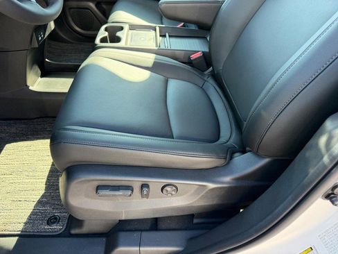 New 2026 Honda Odyssey EX-L image 23
