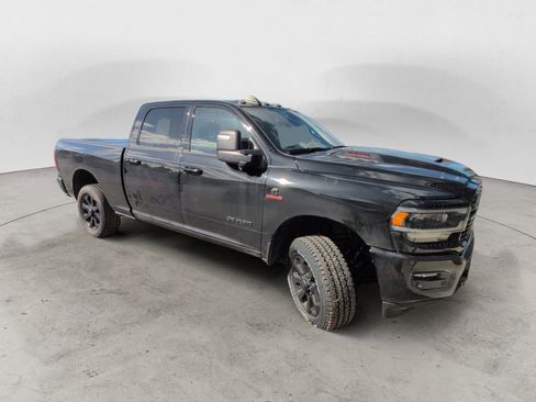 Used 2023 RAM 2500 Laramie w/ Night Edition image 7