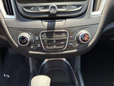 Used 2025 Chevrolet Malibu LT FWD image 27