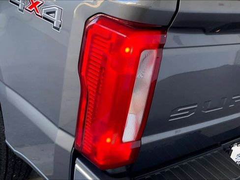 Used 2023 Ford F250 XLT image 28