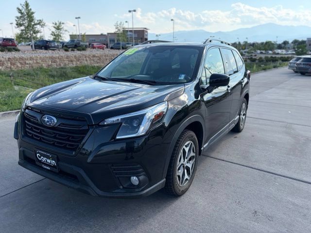 Used 2023 Subaru Forester Premium AWD/4WD image 4