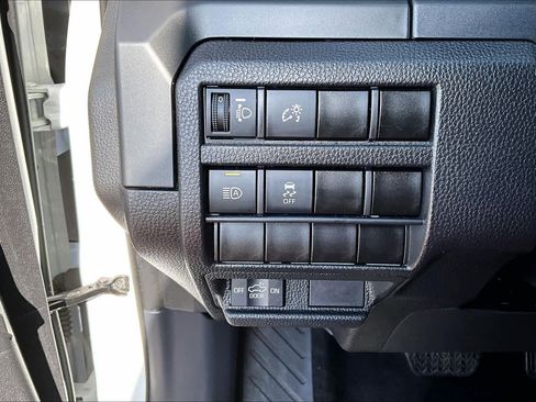 Used 2024 Toyota Tacoma SR image 28