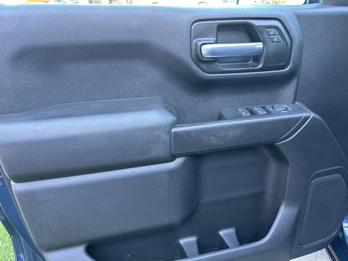 Used 2021 Chevrolet Silverado 1500 Custom image 16