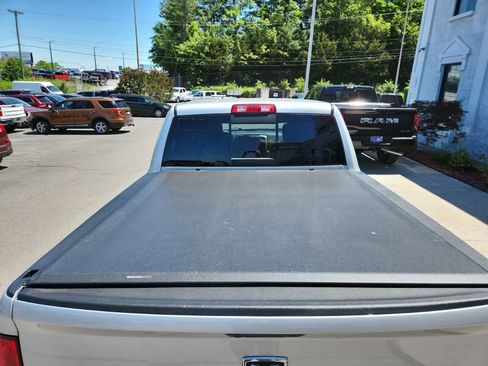 Used 2015 RAM 1500 Big Horn AWD/4WD image 25