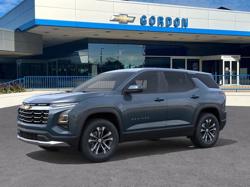 New 2026 Chevrolet Equinox LT w/ Convenience Package II image 2