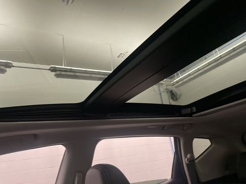 Used 2017 Nissan Murano Platinum image 13