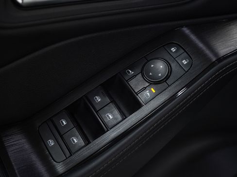 Used 2024 Nissan Rogue SV w/ SV Premium Package image 23