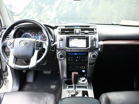 Used 2014 Toyota 4Runner Limited AWD/4WD image 18