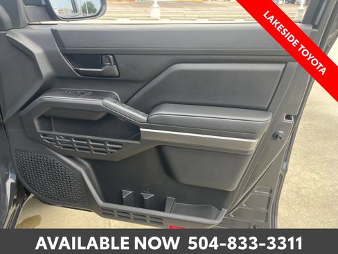 Certified 2026 Toyota Tacoma SR5 AWD/4WD image 19