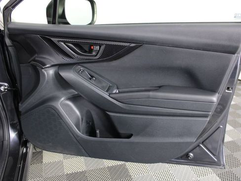 Used 2018 Subaru Crosstrek 2.0i AWD/4WD image 25