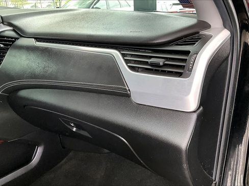 Used 2018 GMC Yukon SLT w/ Open Road Package RWD image 19