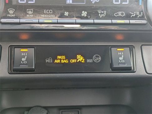 Used 2024 Toyota RAV4 XLE Premium image 27