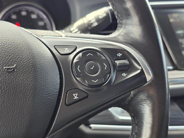 Used 2019 Buick Enclave Essence AWD/4WD image 33
