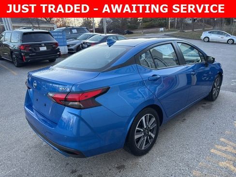 Used 2023 Nissan Versa SV image 7