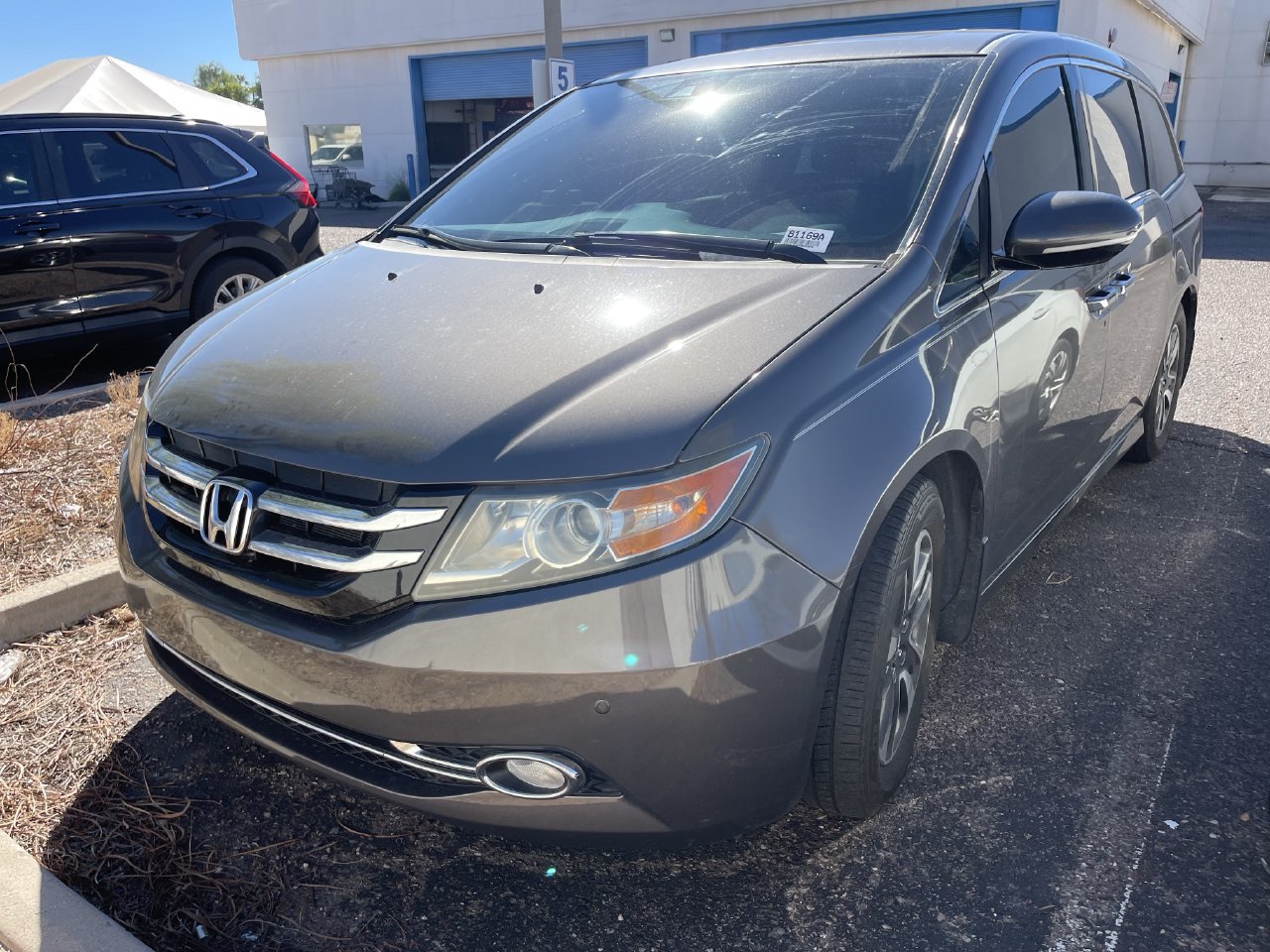 Used 2016 Honda Odyssey Touring Elite image 2