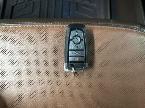 Used 2024 Ford F350 King Ranch image 41