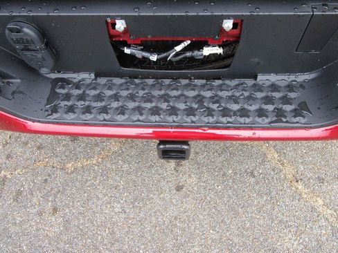 New 2026 GMC Canyon Elevation image 9