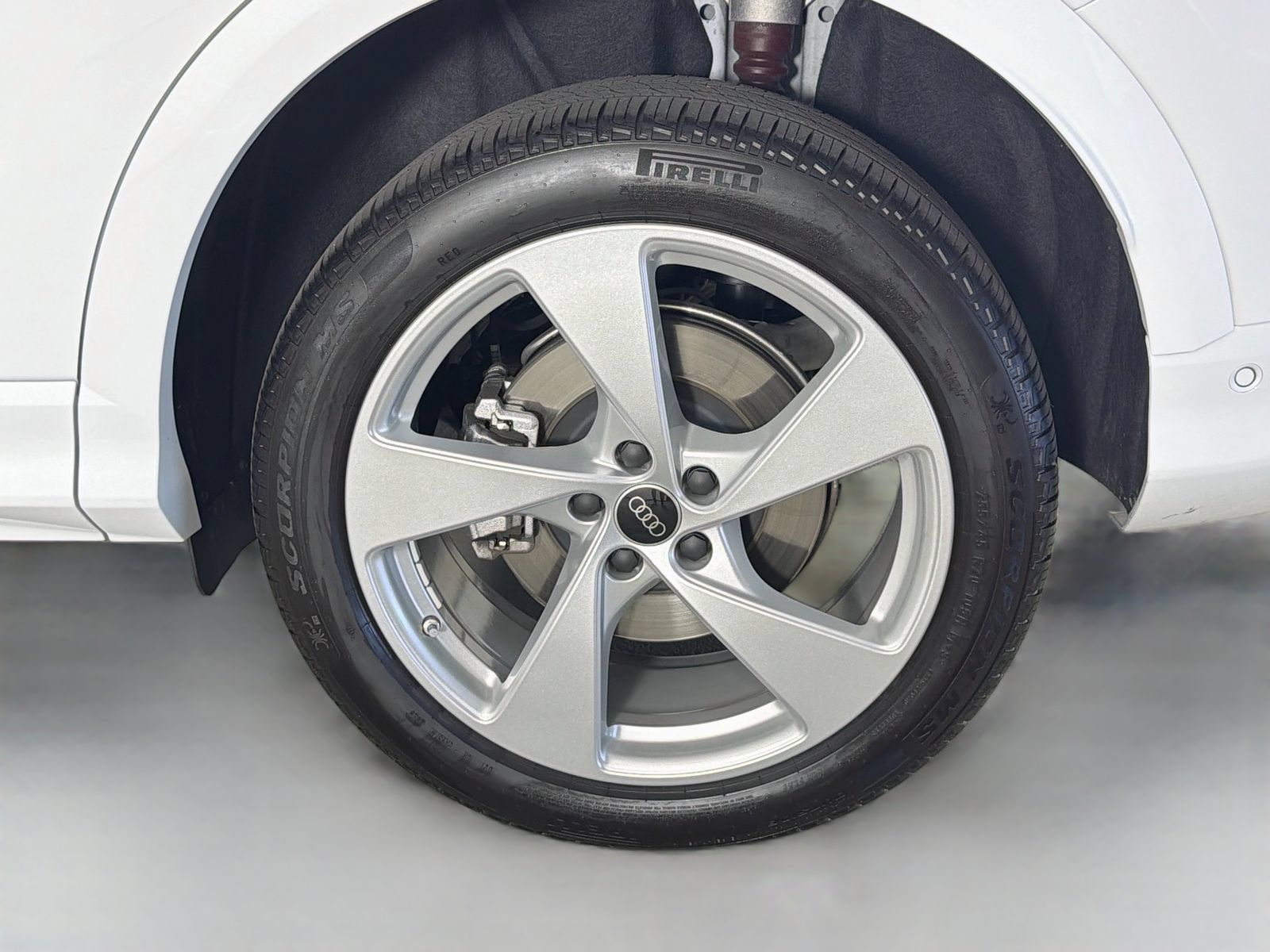 Certified 2025 Audi Q5 Premium w/ Premium Plus AWD/4WD image 32