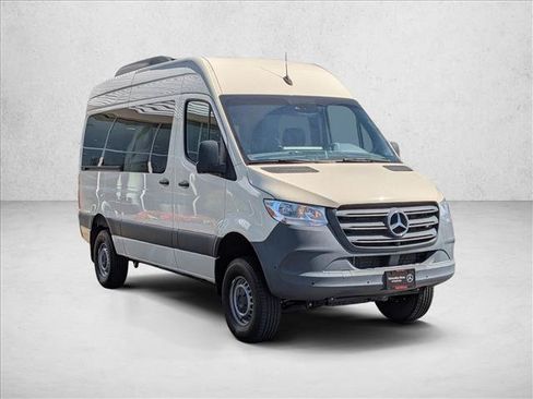 Used 2023 Mercedes-Benz Sprinter 2500 image 3
