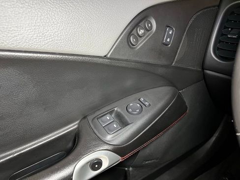 Used 2013 Chevrolet Corvette Z06 w/ 3LZ Preferred Equipment Group image 26