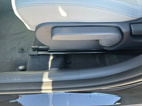 New 2026 Hyundai Kona SE image 14