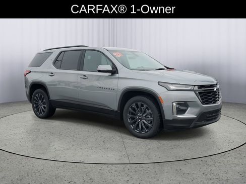 Used 2023 Chevrolet Traverse RS w/ LPO, Floor Liner Package image 2