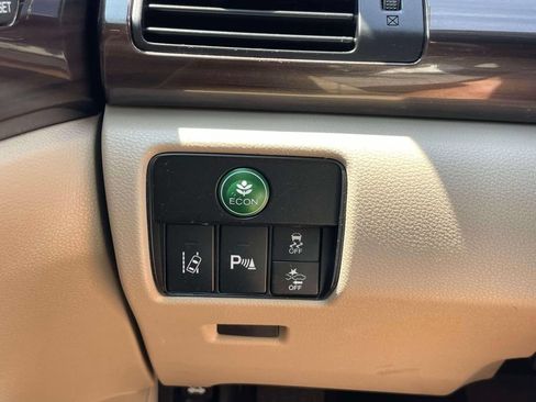 Used 2016 Honda Accord Touring image 21