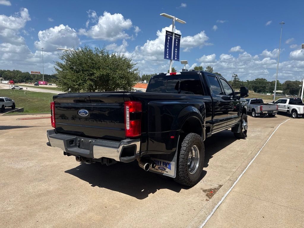 Used 2023 Ford F350 Lariat w/ Lariat Ultimate Package AWD/4WD image 8