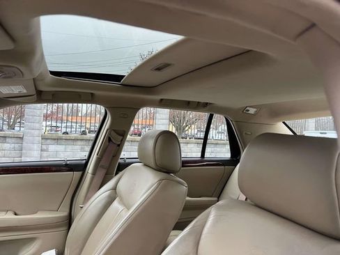 Used 2007 Cadillac DTS Luxury I w/ Sun And Sound Package image 20