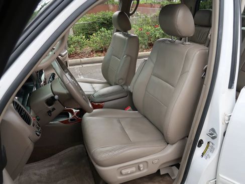 Used 2006 Toyota Tundra Limited image 24