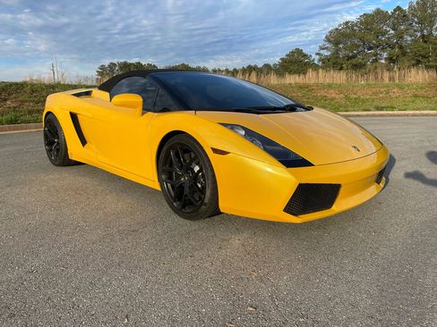 Used 2006 Lamborghini Gallardo Spyder AWD/4WD image 3