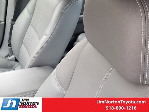 Used 2018 Chevrolet Impala LS image 15