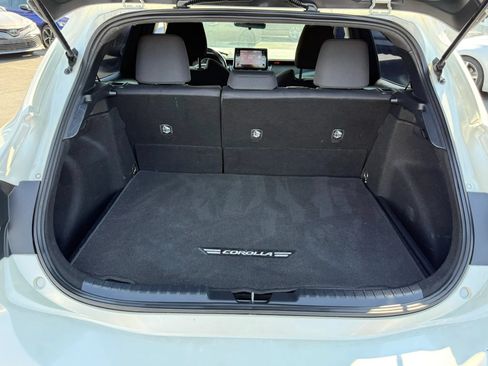 Used 2019 Toyota Corolla SE w/ Carpet Mat Package FWD image 36