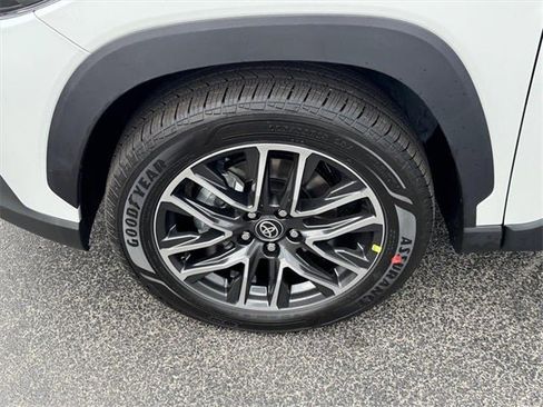 New 2026 Toyota Corolla Cross XLE w/ Convenience Package image 11