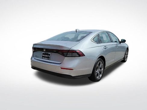 Used 2024 Honda Accord EX image 4